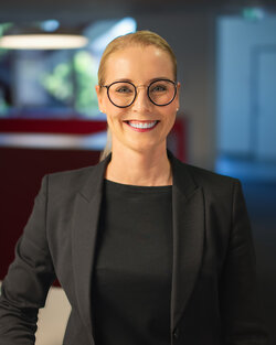 Klicken für eine Vergrösserung Julia Fürst, Verbandsgeschäftsführerin aha